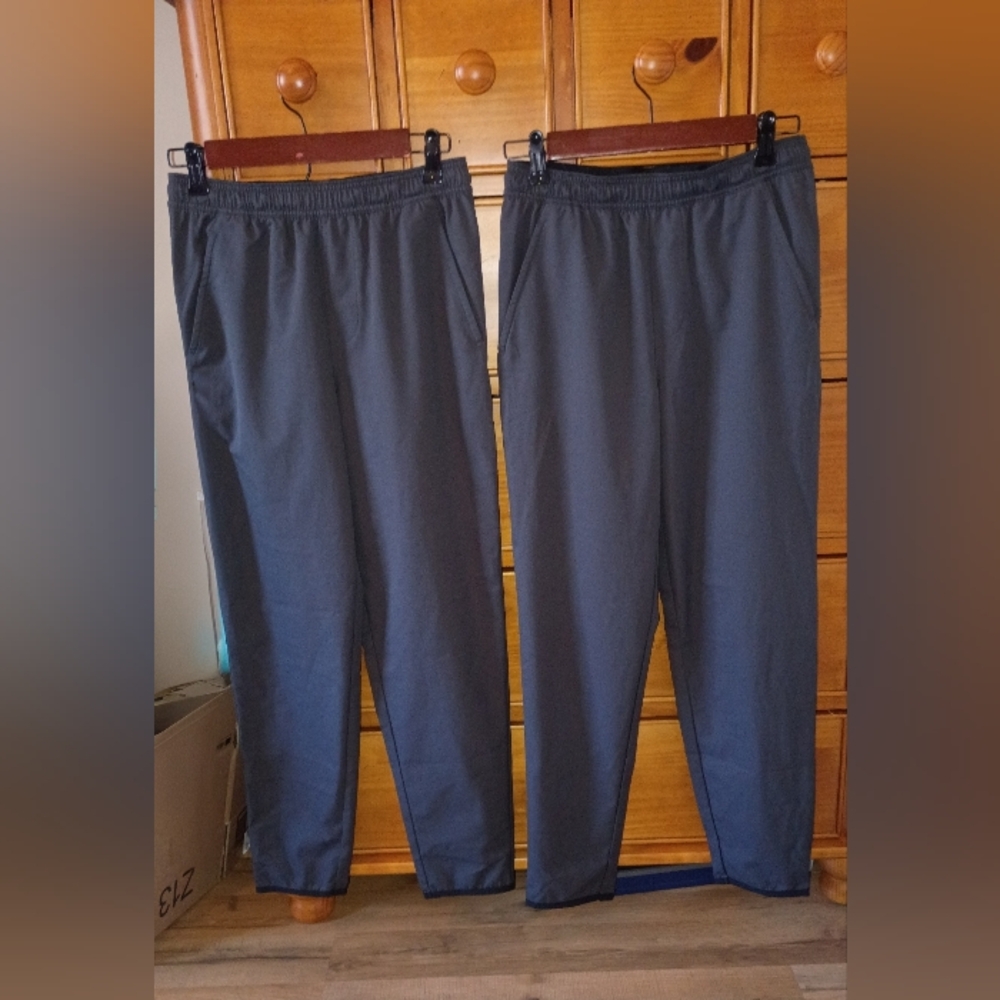 MSX by Michael Strahan Charcoal Quick-dri Joggers. Size Boys Large!